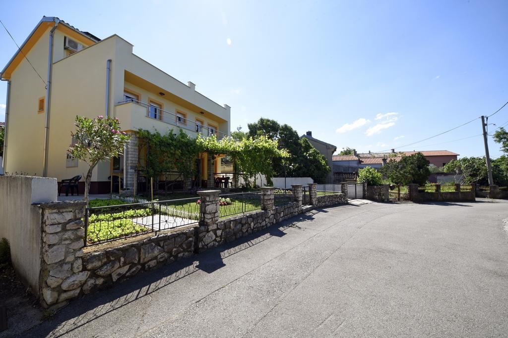 Apartments Rudy Jadranovo Exterior photo